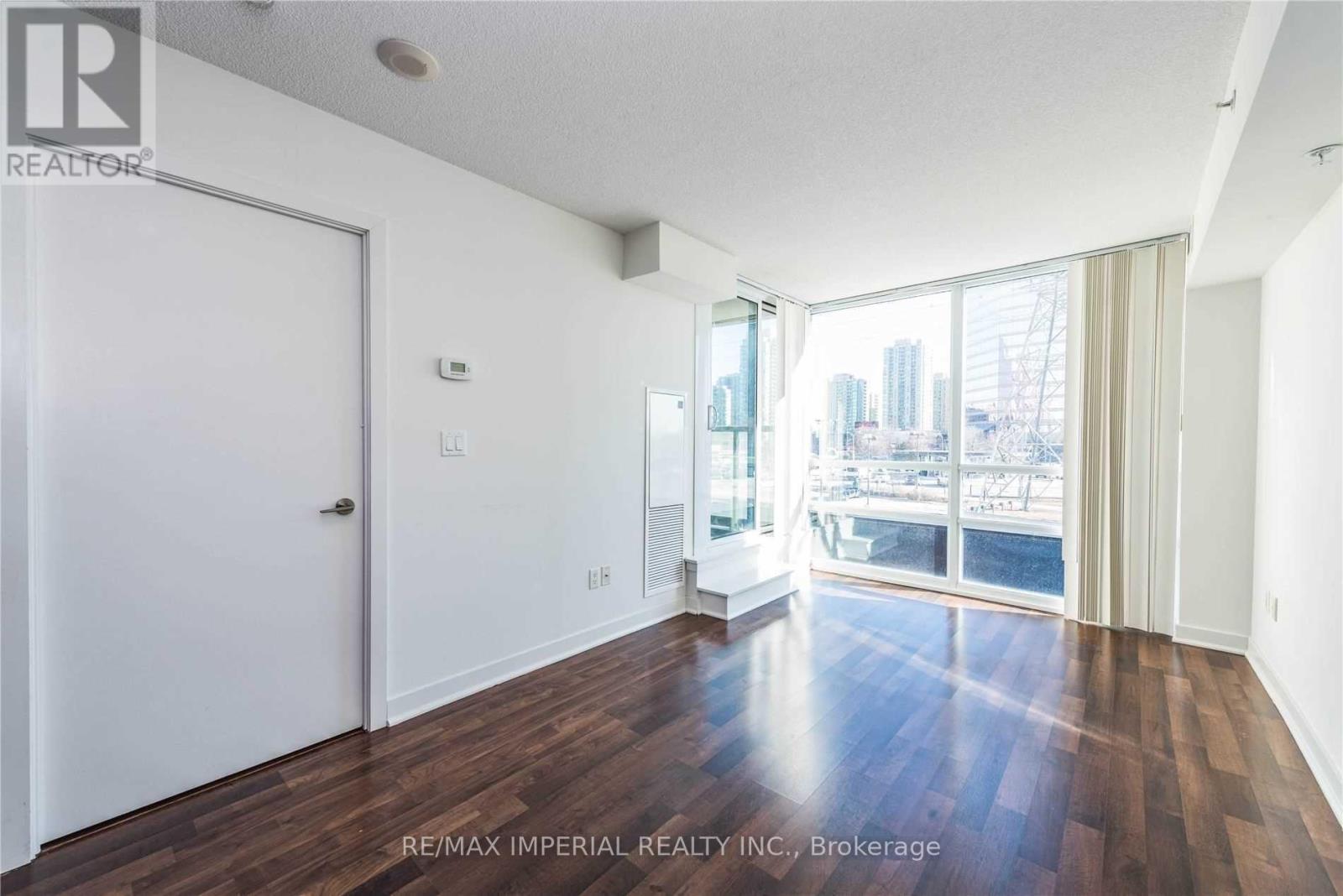 201 - 5740 Yonge Street, Toronto, Ontario  M2M 0B1 - Photo 12 - C13694778