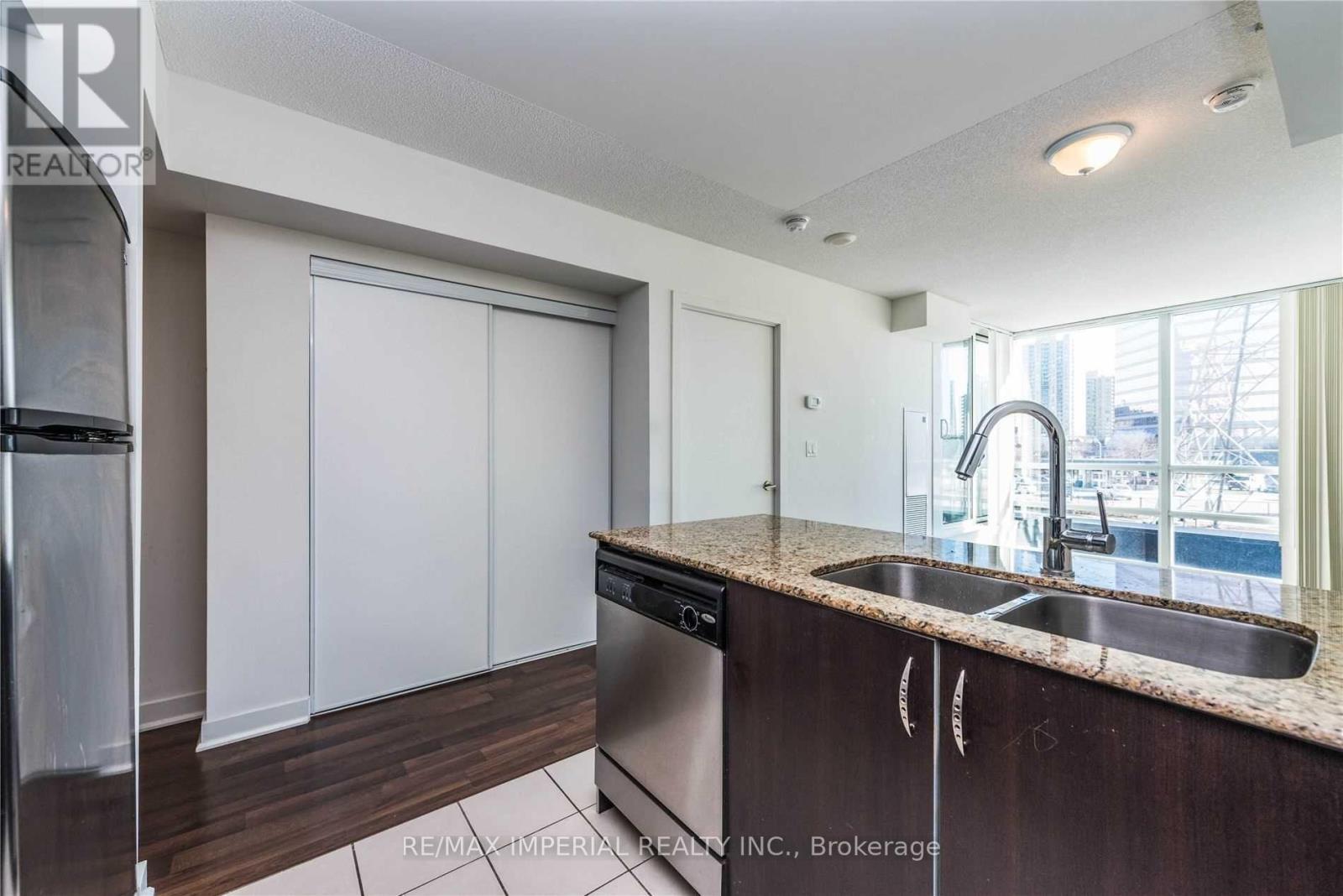 201 - 5740 Yonge Street, Toronto, Ontario  M2M 0B1 - Photo 14 - C13694778