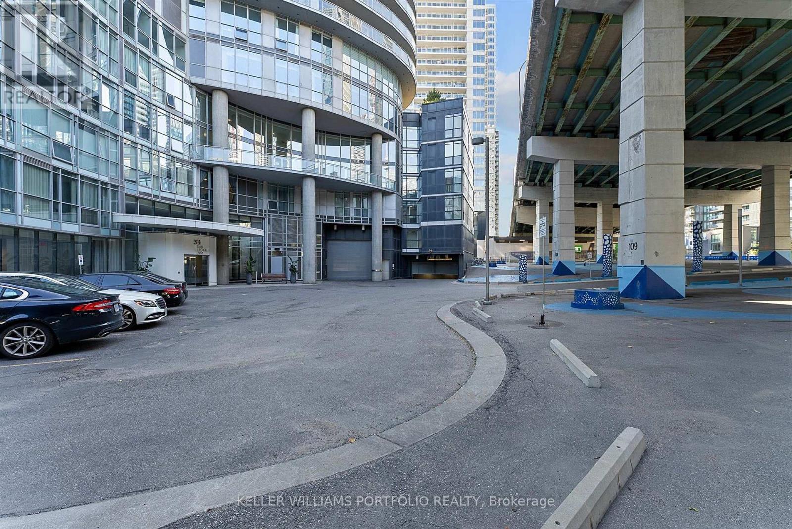 2601 - 38 Dan Leckie Way, Toronto, Ontario  M5V 2V6 - Photo 3 - C13694820