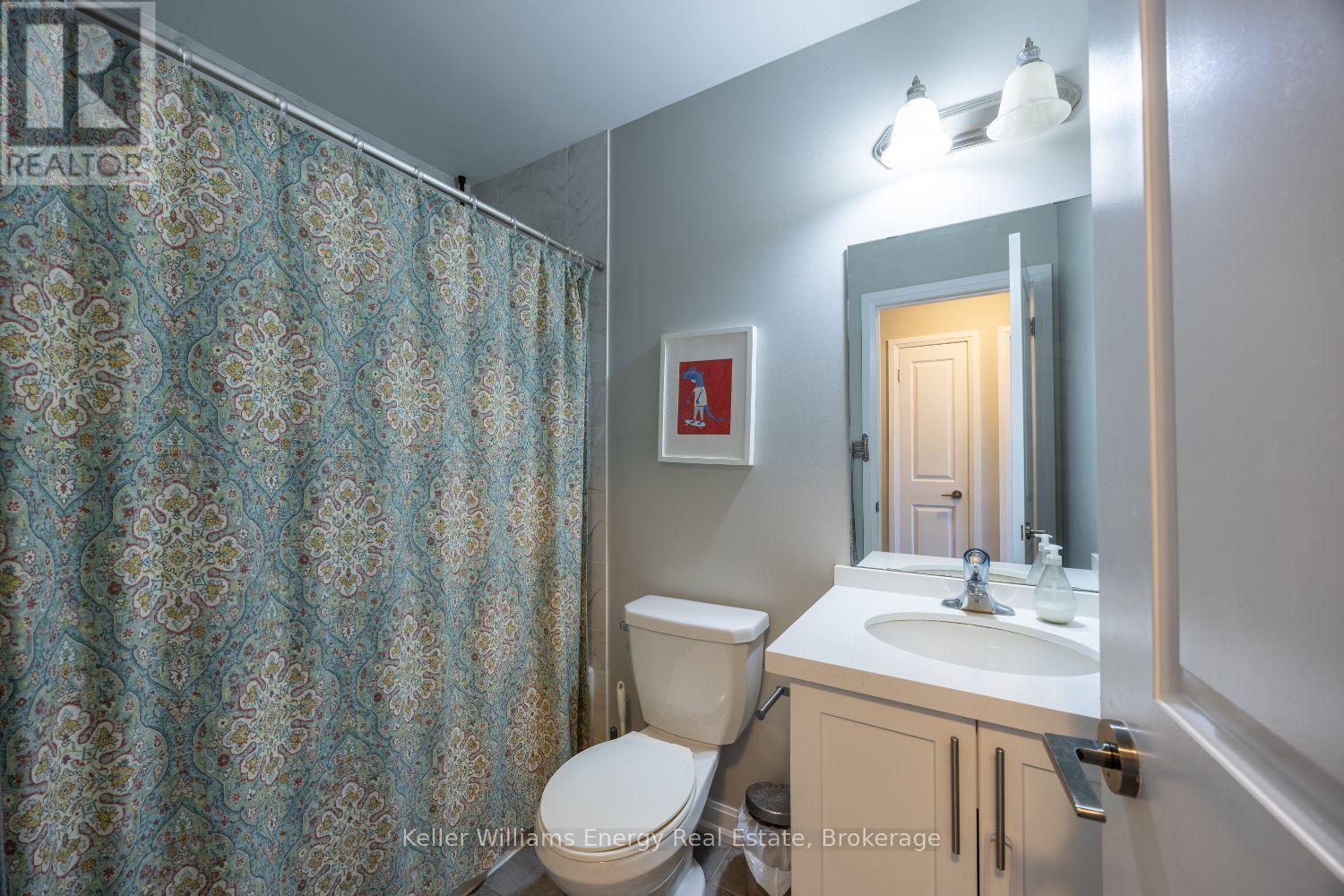 72 Longshore Way, Whitby, Ontario  L1N 0M1 - Photo 15 - E13694724