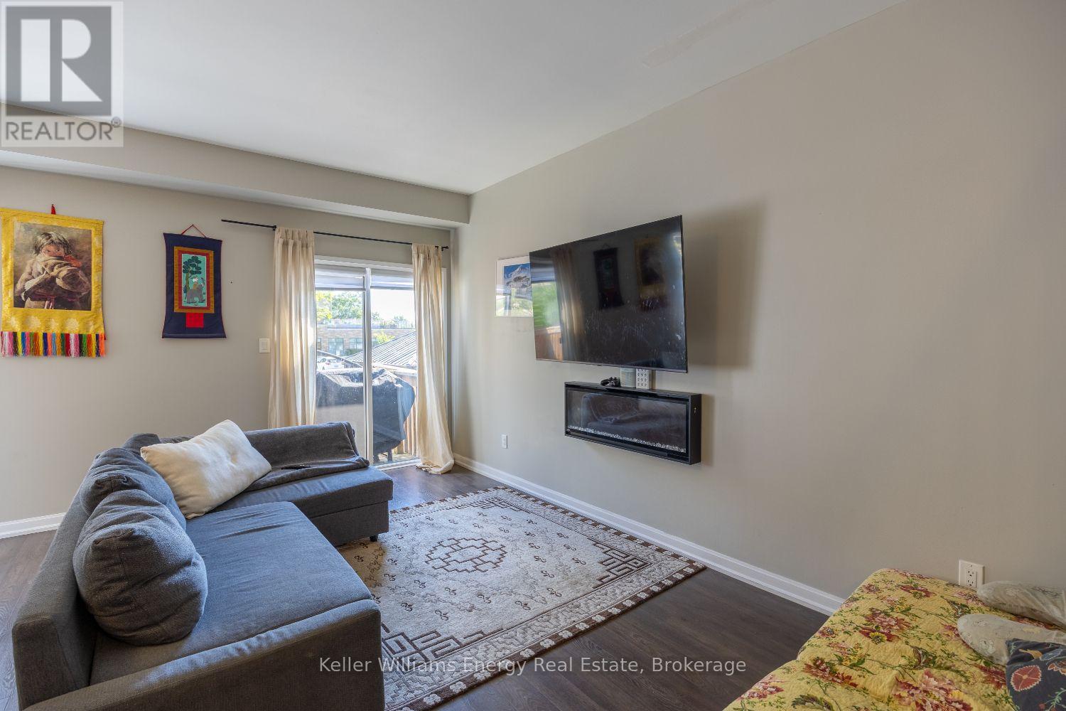 72 Longshore Way, Whitby, Ontario  L1N 0M1 - Photo 7 - E13694724