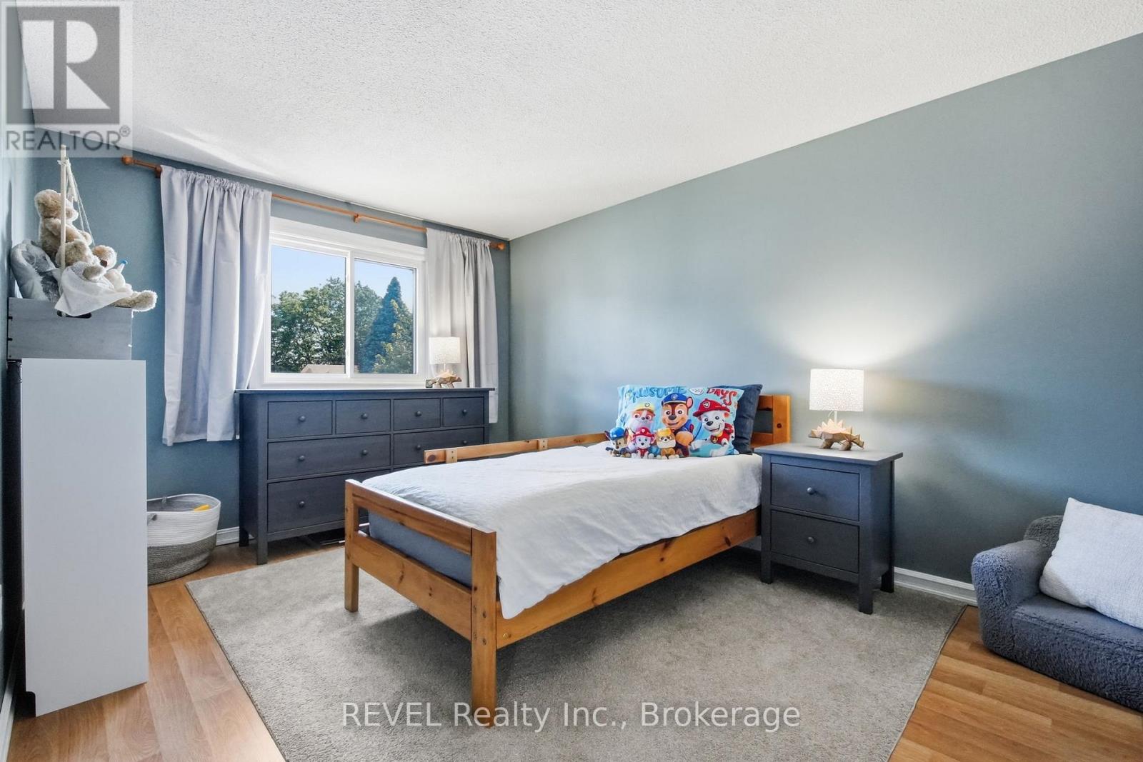1298 Pinehurst Avenue, Oshawa, Ontario  L1H 8G5 - Photo 17 - E13694766