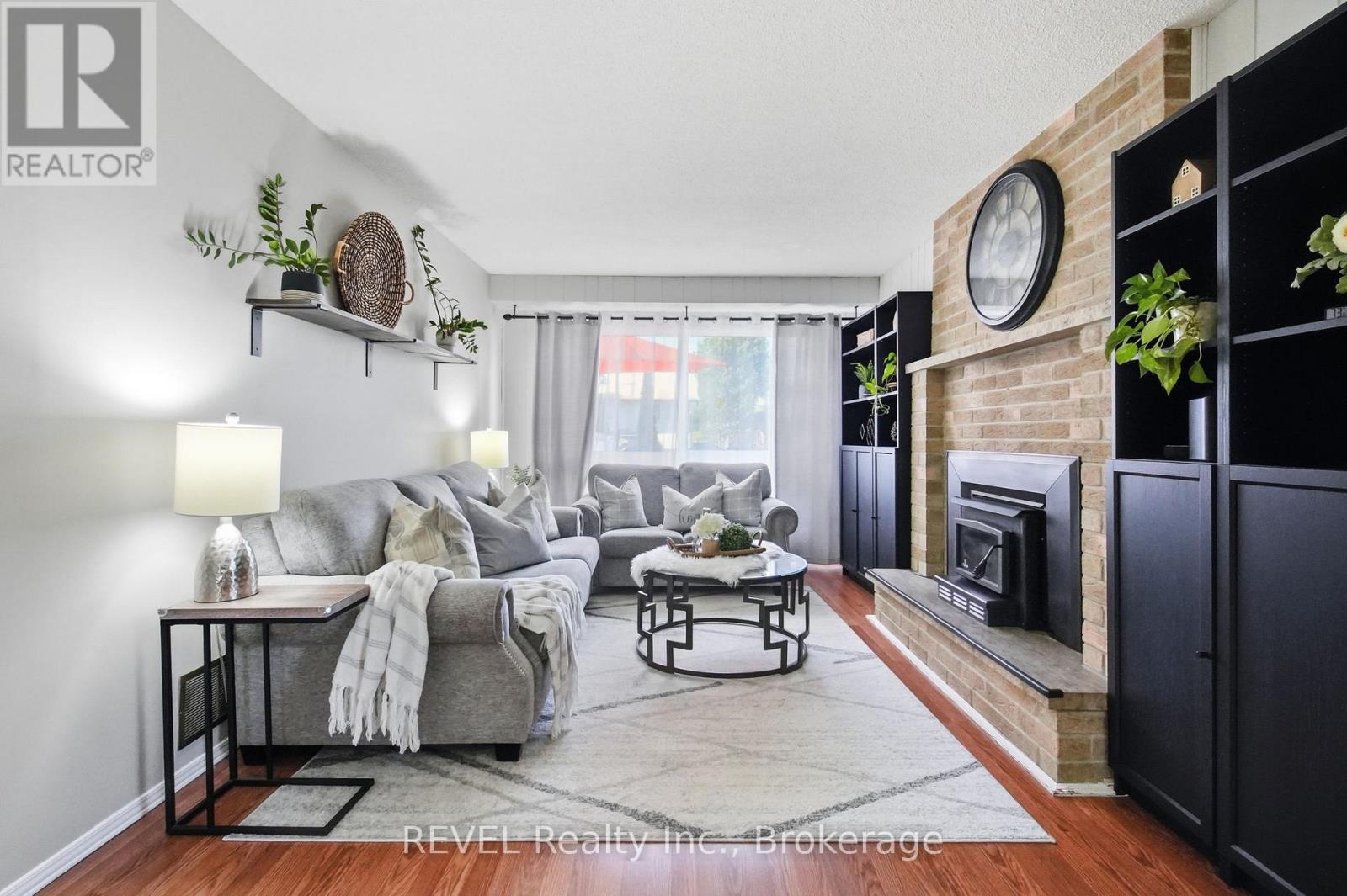 1298 Pinehurst Avenue, Oshawa, Ontario  L1H 8G5 - Photo 6 - E13694766