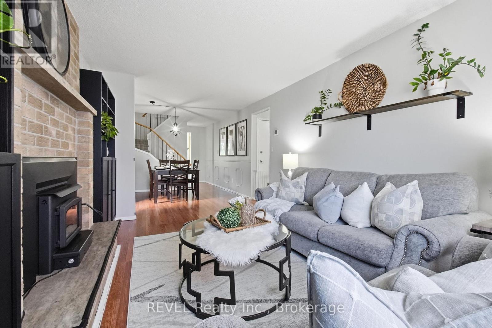 1298 Pinehurst Avenue, Oshawa, Ontario  L1H 8G5 - Photo 8 - E13694766