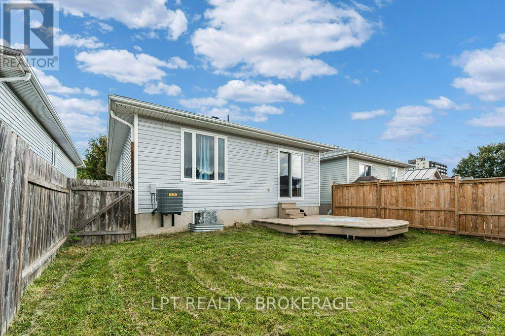 8 Wilfred Crescent, Kingston, Ontario  K7K 7G9 - Photo 6 - X13694746