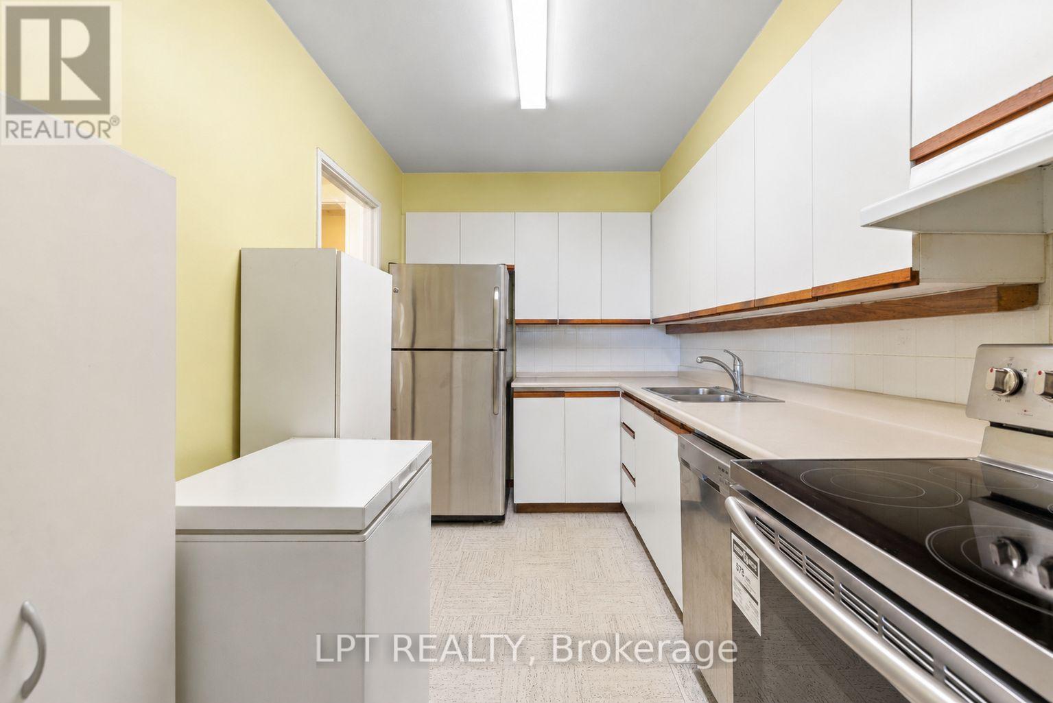 2811 - 5 Massey Square, Toronto, Ontario  M4C 5L6 - Photo 16 - E13694694