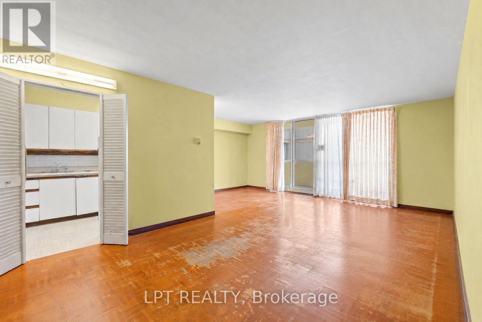 2811 - 5 Massey Square, Toronto, Ontario  M4C 5L6 - Photo 8 - E13694694