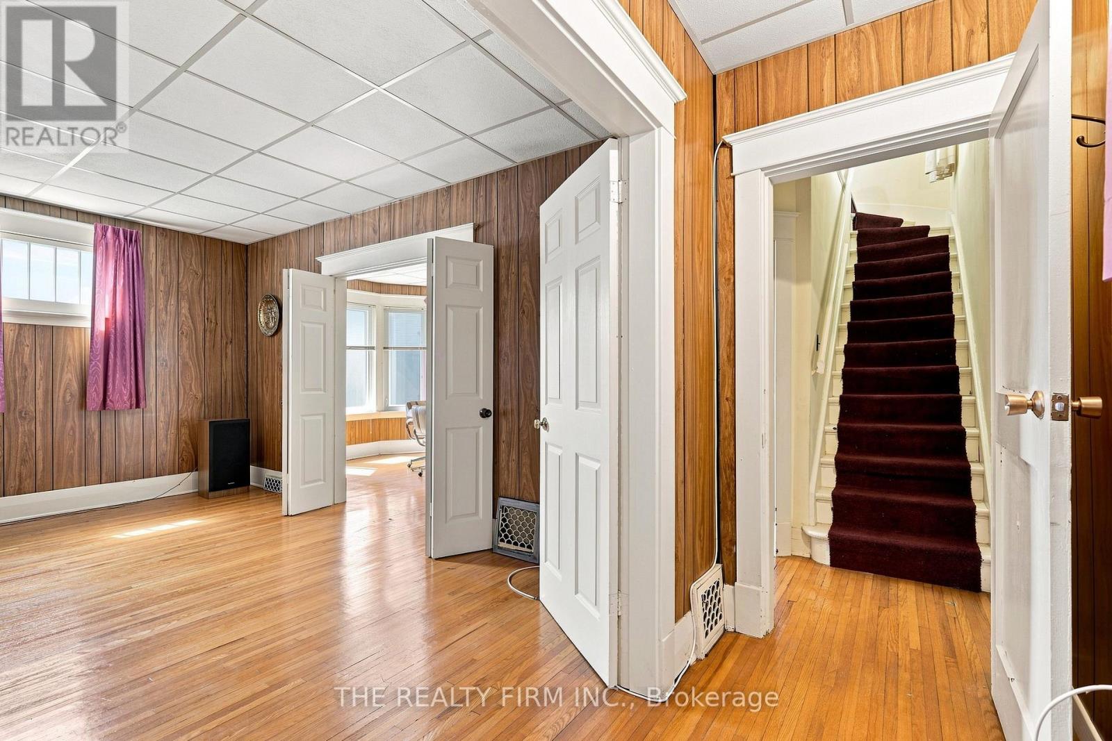 35 Wharncliffe Road S, London South, Ontario  N6J 2J5 - Photo 7 - X13694792