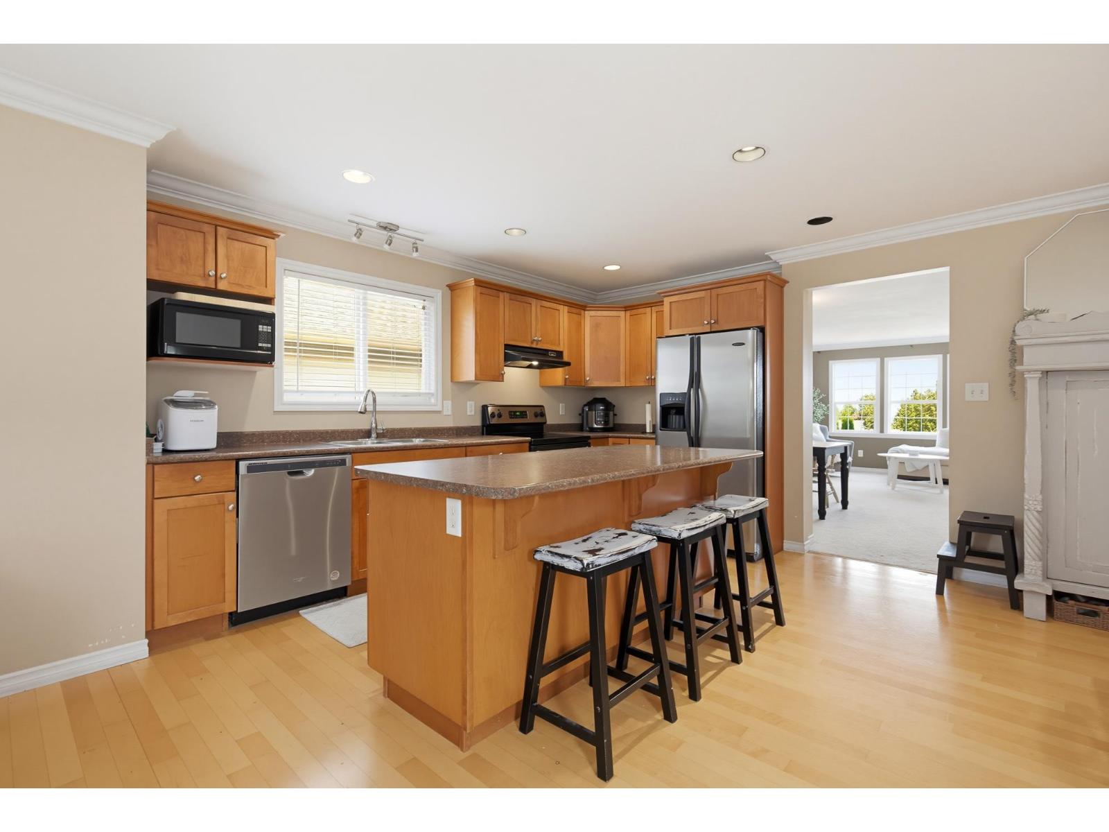 46193 Stoneview Drive, Promontory, Chilliwack, British Columbia  V2R 5W8 - Photo 3 - R3156007