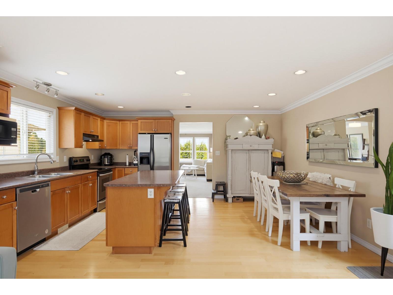 46193 Stoneview Drive, Promontory, Chilliwack, British Columbia  V2R 5W8 - Photo 5 - R3156007