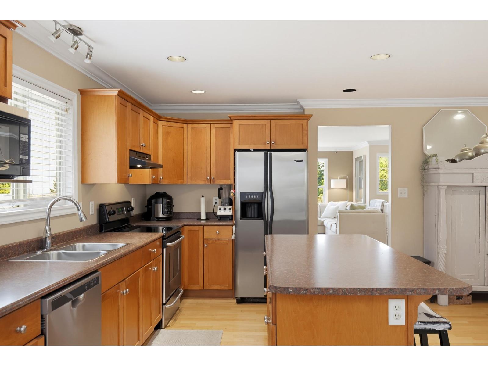46193 Stoneview Drive, Promontory, Chilliwack, British Columbia  V2R 5W8 - Photo 4 - R3156007
