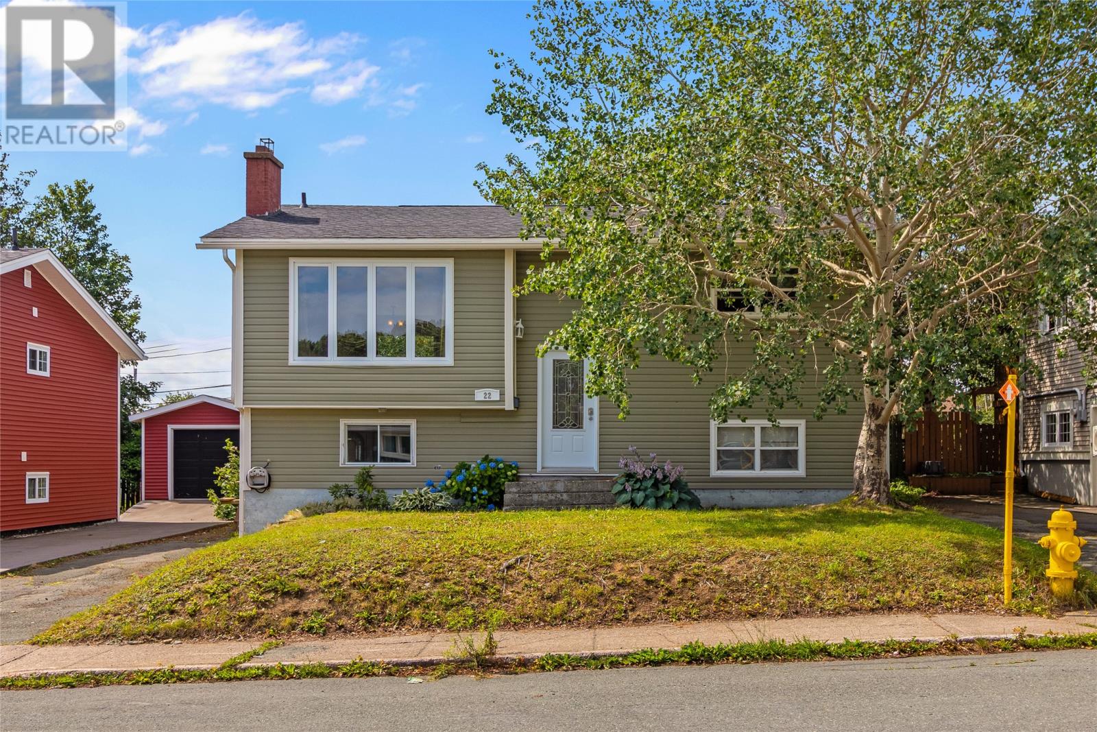 22 Holbrook Avenue, St. John's — photo 2