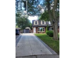 23 BENTLEY Place, Hamilton, Ontario