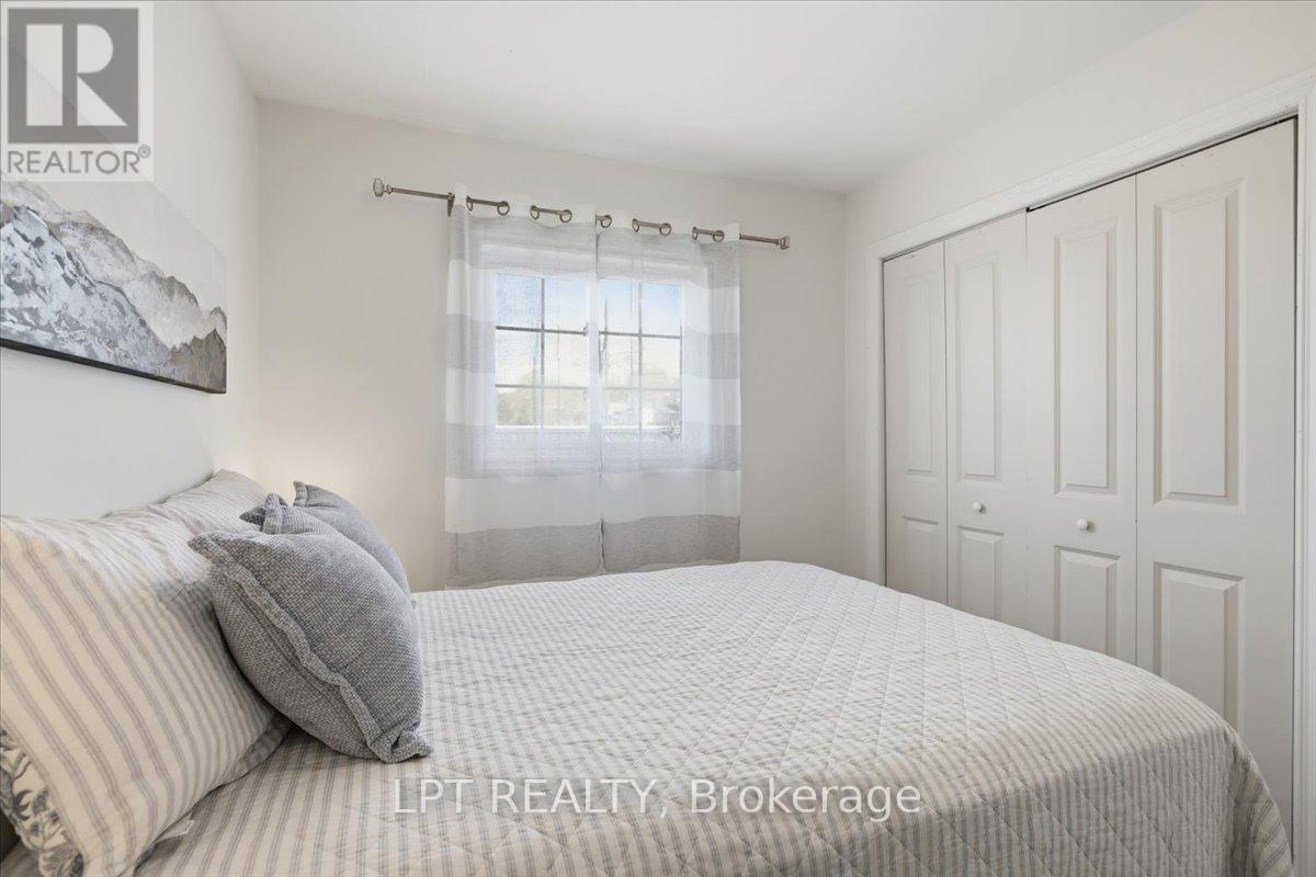 45 Water Street, Penetanguishene, Ontario  L9M 1M8 - Photo 20 - S13694756