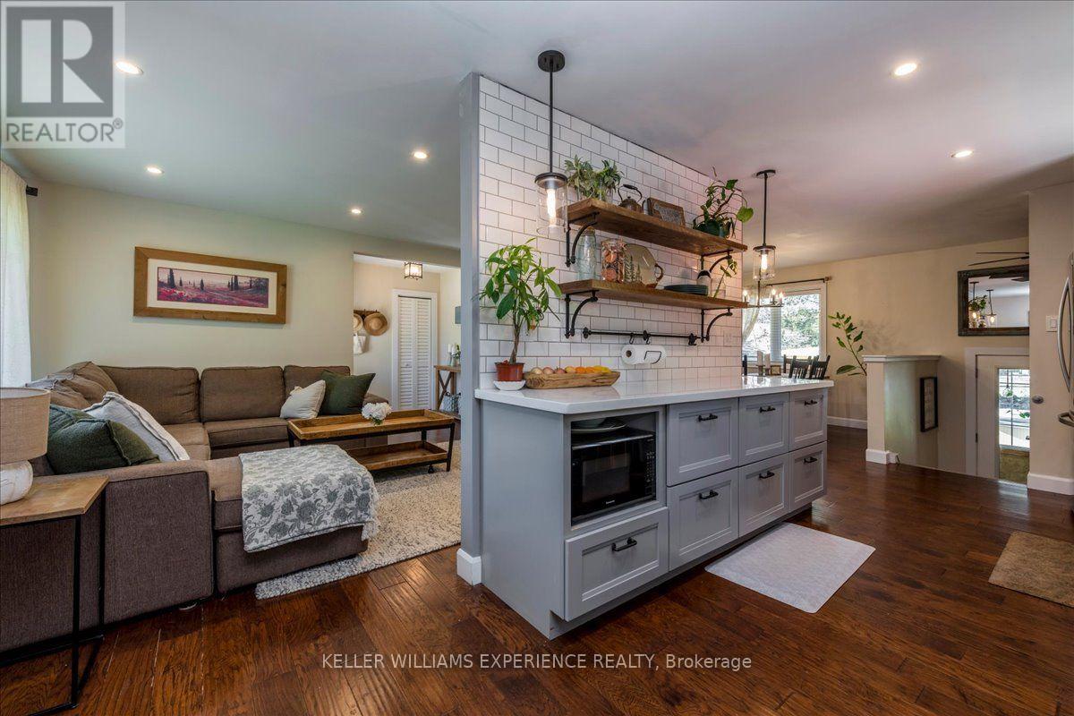 92 Johnson Street, Barrie, Ontario  L4M 4R3 - Photo 16 - S13694770