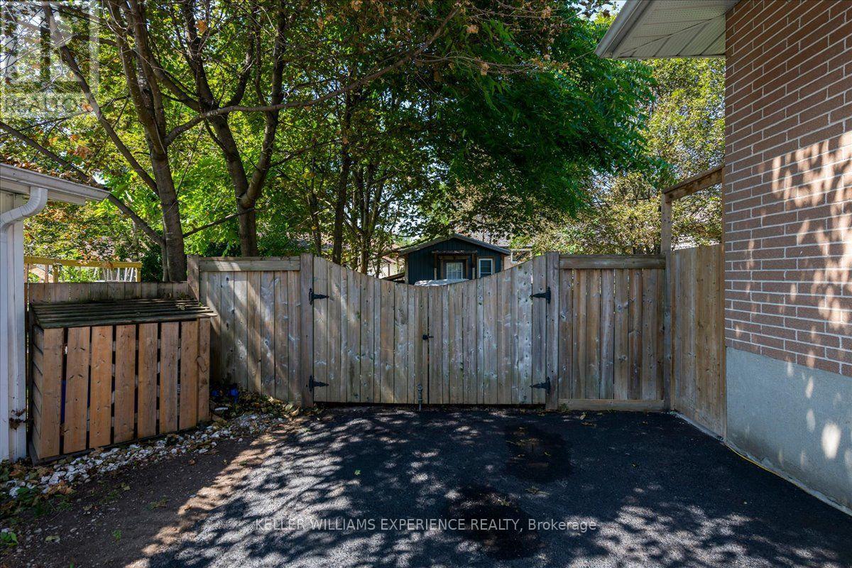 92 Johnson Street, Barrie, Ontario  L4M 4R3 - Photo 31 - S13694770