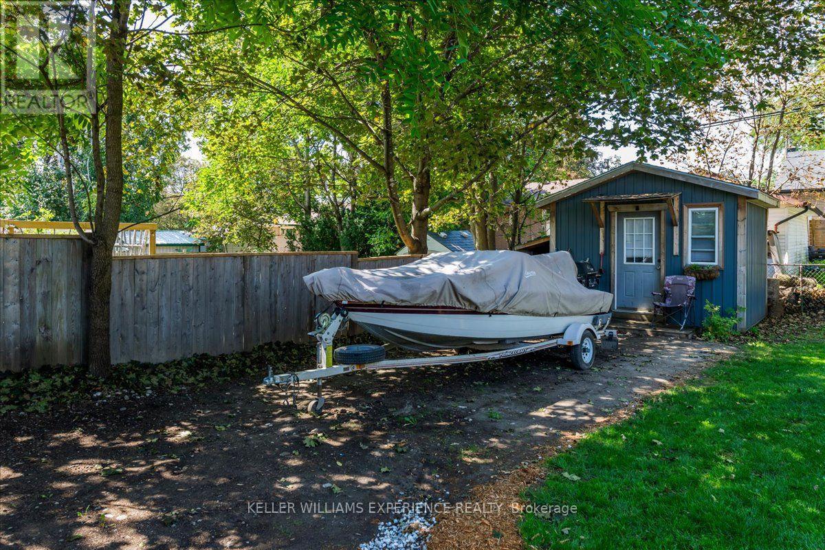 92 Johnson Street, Barrie, Ontario  L4M 4R3 - Photo 38 - S13694770