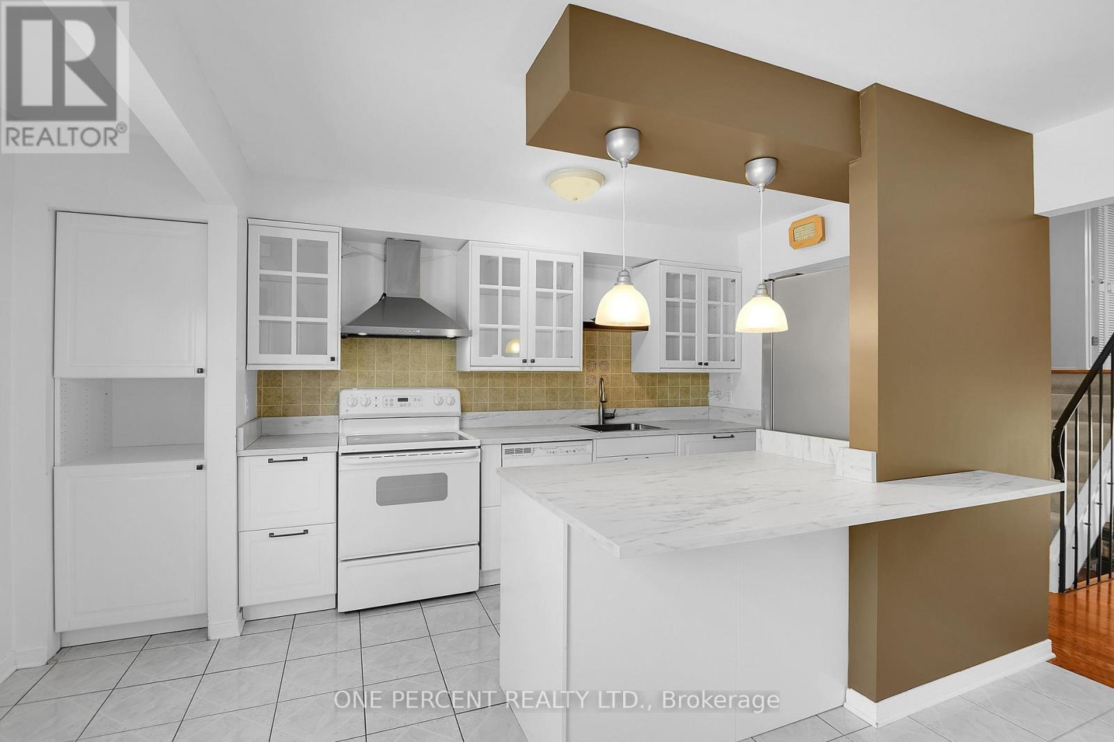 350 Stowe Court, Ottawa, Ontario  K2K 1Z6 - Photo 11 - X13694736