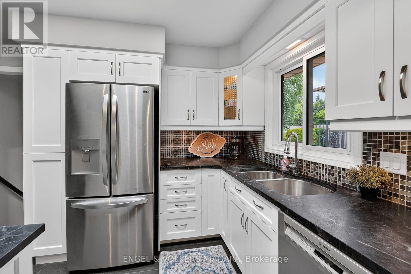 7380 Green Boughs Road, Niagara Falls (Casey), Ontario  L2J 4C2 - Photo 10 - X13694706