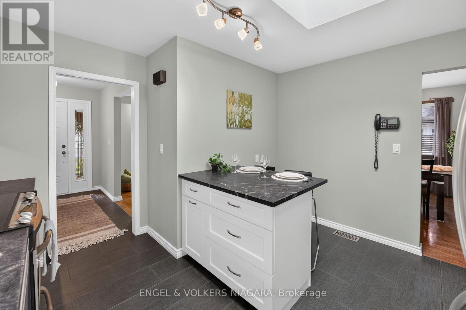 7380 Green Boughs Road, Niagara Falls (Casey), Ontario  L2J 4C2 - Photo 11 - X13694706