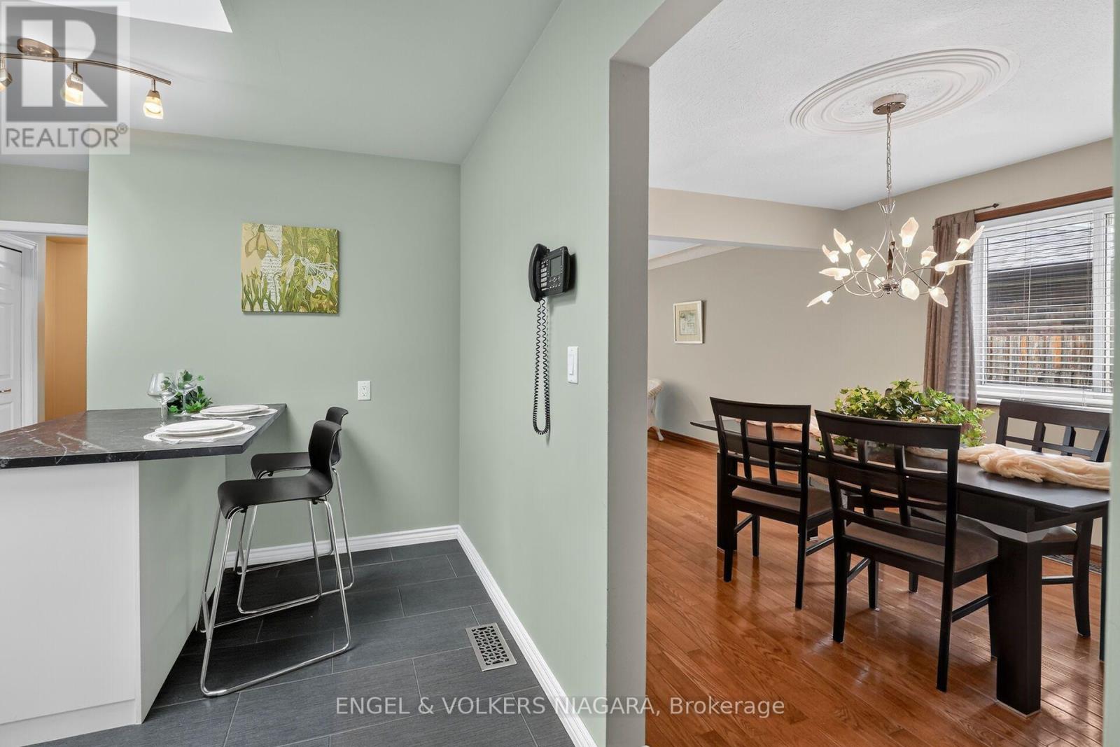 7380 Green Boughs Road, Niagara Falls (Casey), Ontario  L2J 4C2 - Photo 13 - X13694706