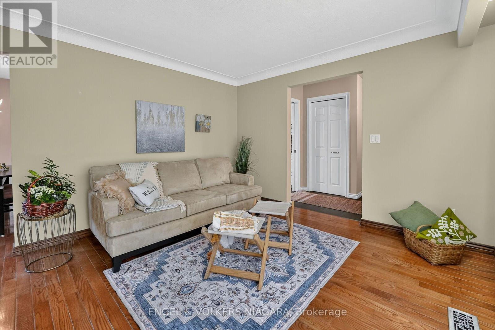 7380 Green Boughs Road, Niagara Falls (Casey), Ontario  L2J 4C2 - Photo 18 - X13694706