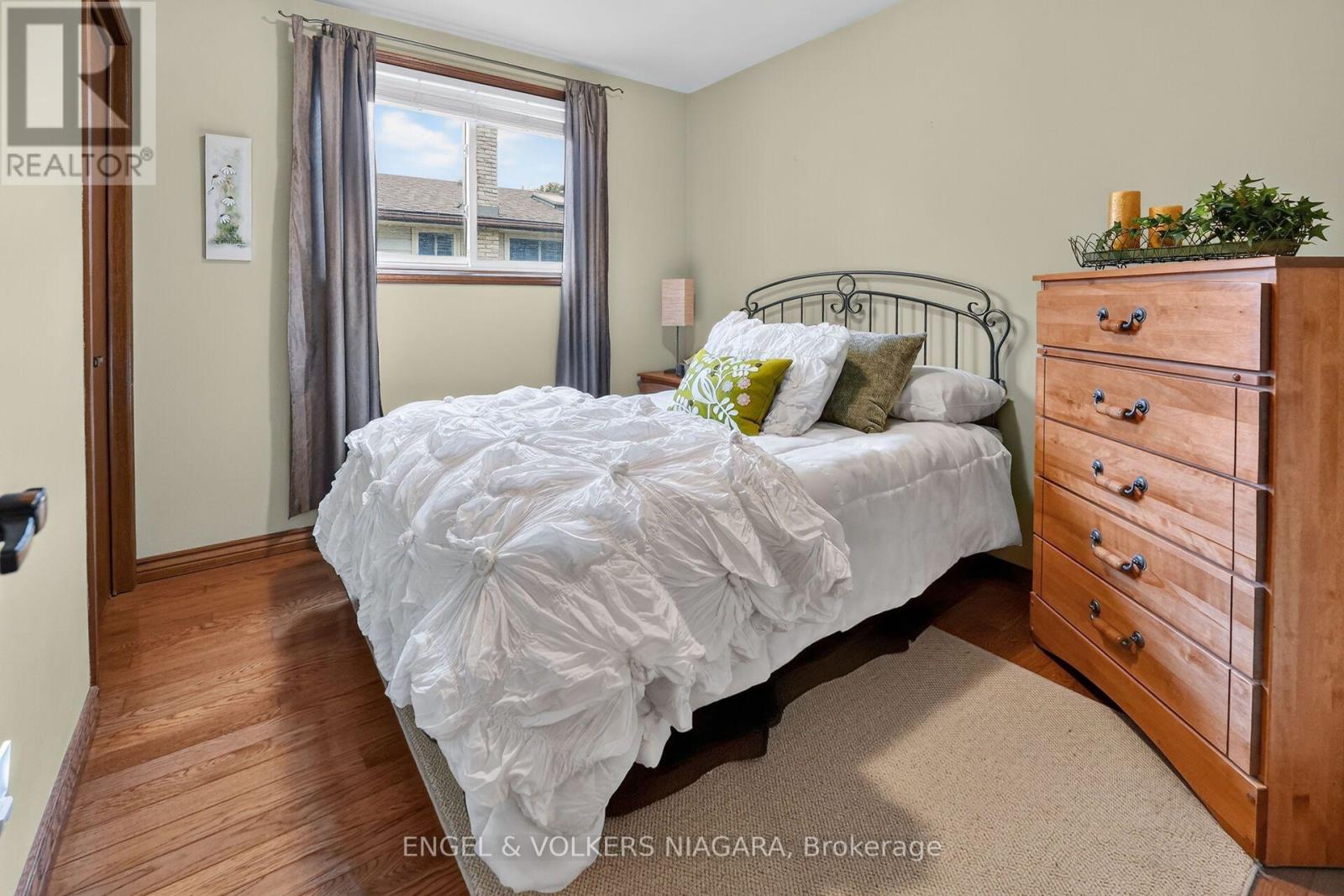 7380 Green Boughs Road, Niagara Falls (Casey), Ontario  L2J 4C2 - Photo 21 - X13694706