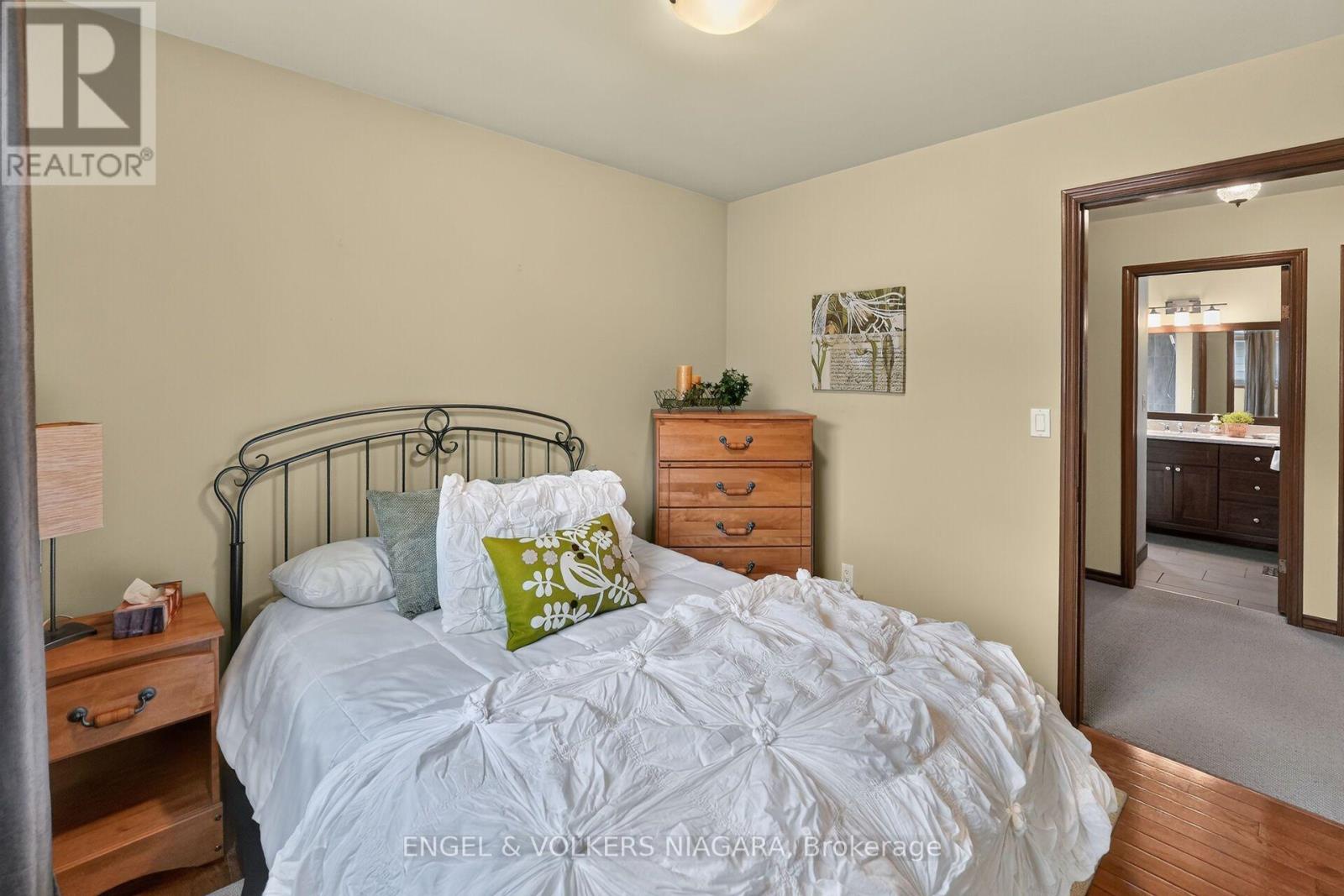 7380 Green Boughs Road, Niagara Falls (Casey), Ontario  L2J 4C2 - Photo 22 - X13694706