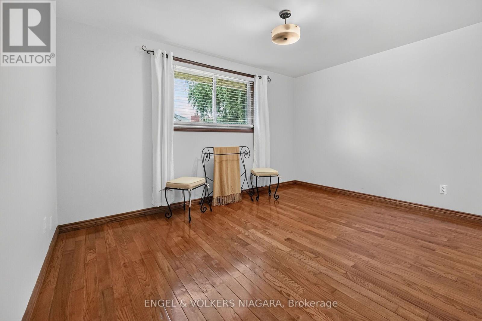 7380 Green Boughs Road, Niagara Falls (Casey), Ontario  L2J 4C2 - Photo 23 - X13694706