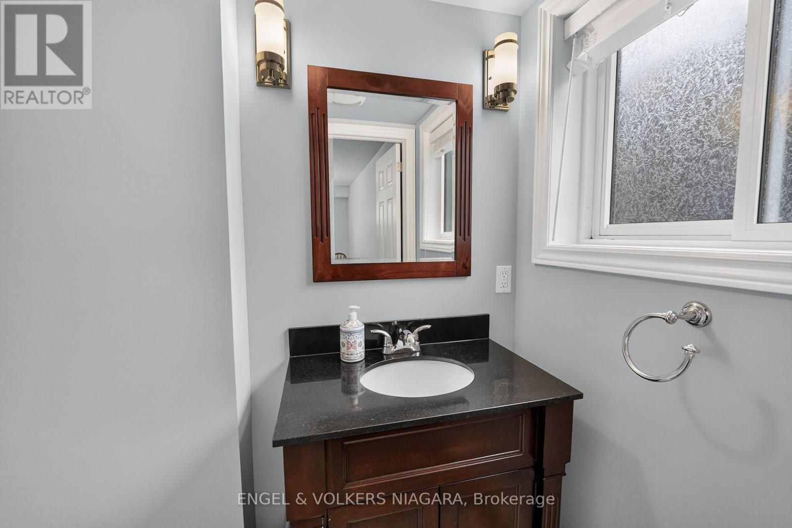 7380 Green Boughs Road, Niagara Falls (Casey), Ontario  L2J 4C2 - Photo 33 - X13694706