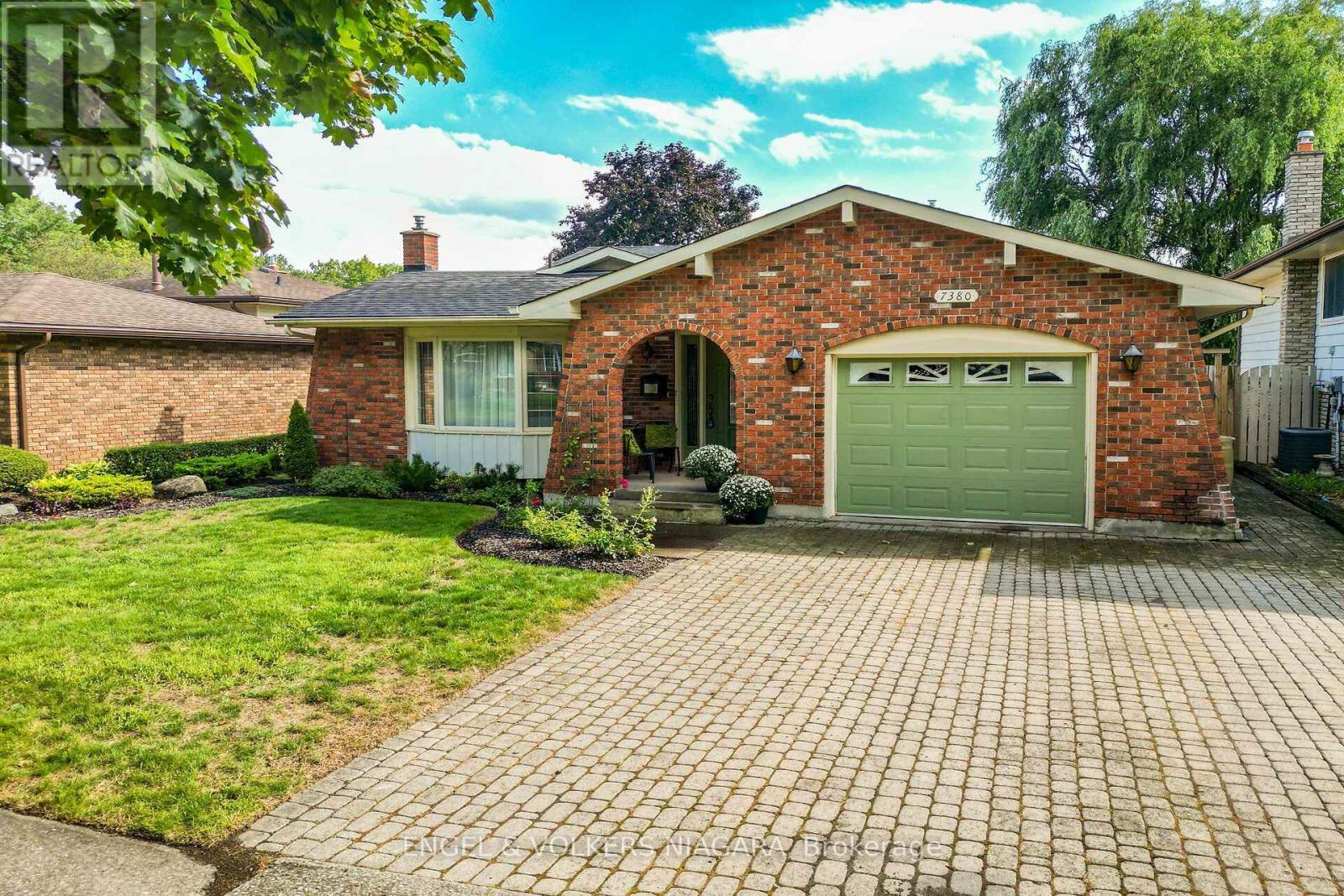 7380 Green Boughs Road, Niagara Falls (Casey), Ontario  L2J 4C2 - Photo 4 - X13694706