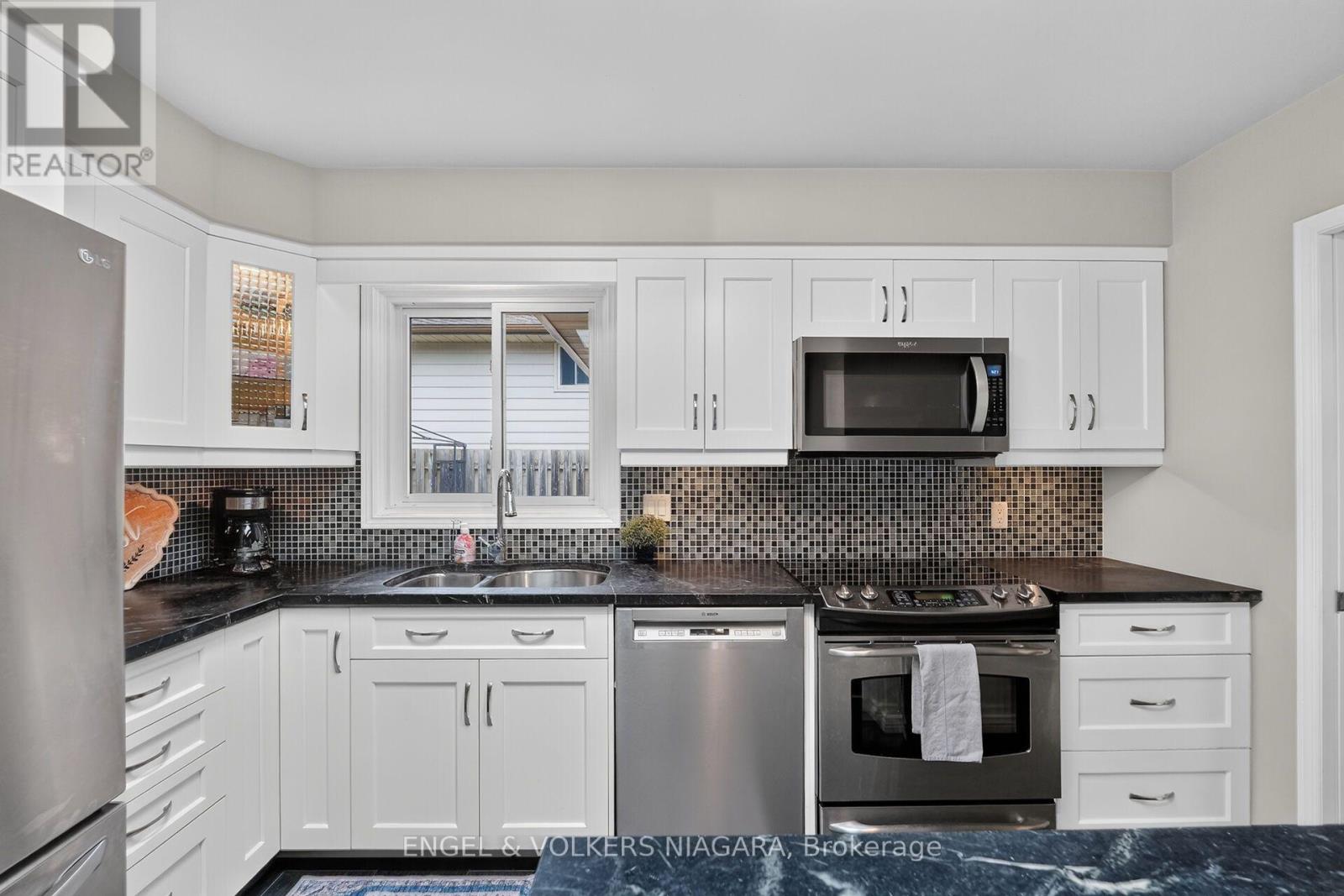 7380 Green Boughs Road, Niagara Falls (Casey), Ontario  L2J 4C2 - Photo 9 - X13694706