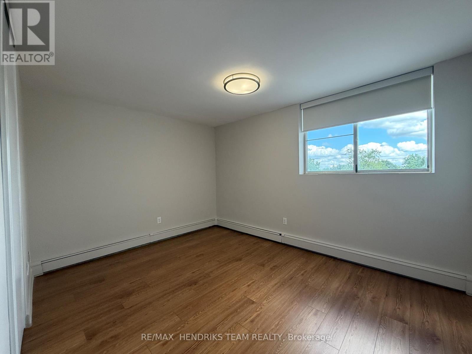 508 - 4982 Chrysler Avenue, Niagara Falls, Ontario  L2E 7B4 - Photo 8 - X13694832