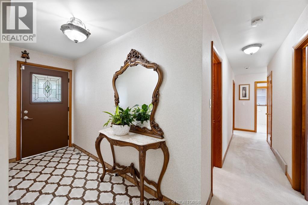 1459 Partington Avenue, Windsor, Ontario  N9B 2P7 - Photo 4 - 26020327