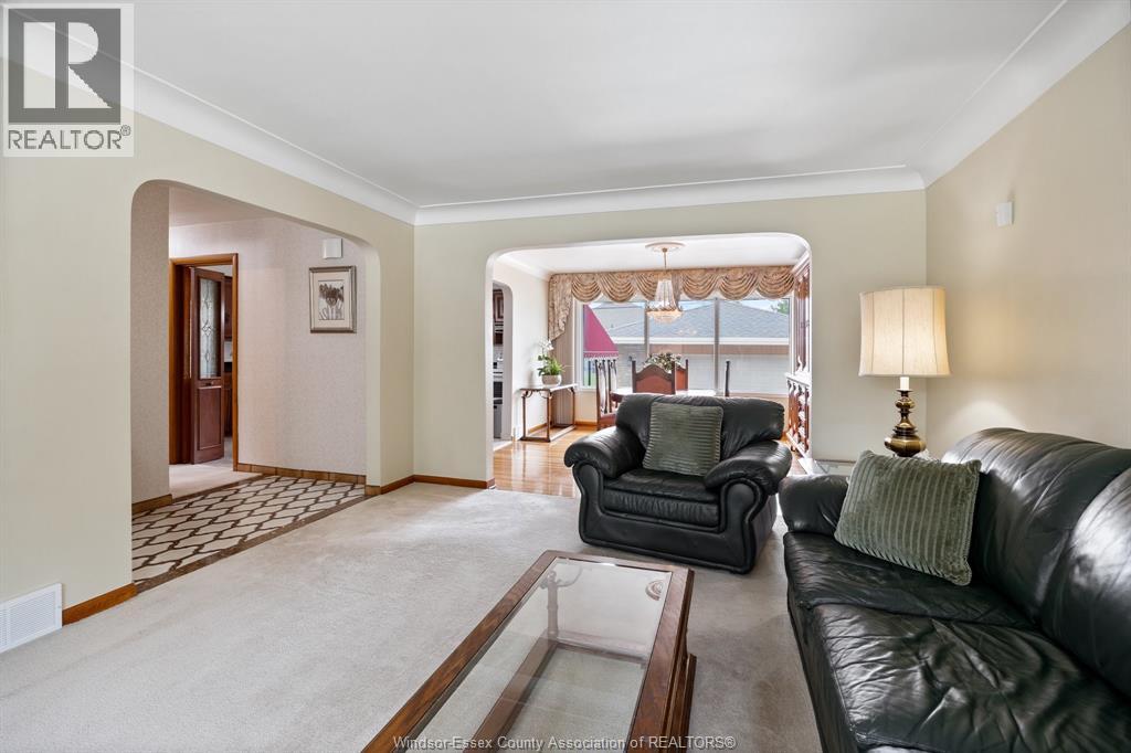1459 Partington Avenue, Windsor, Ontario  N9B 2P7 - Photo 7 - 26020327