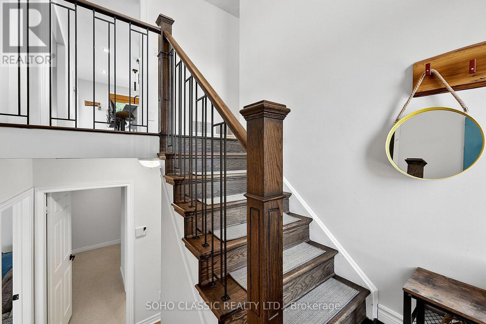 301 Leacock Drive, Barrie, Ontario  L4N 6J8 - Photo 4 - S13694720