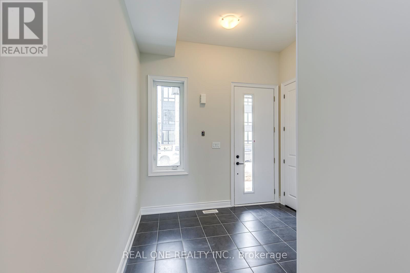 3099 Perkins Way, Oakville, Ontario  L6H 7Z5 - Photo 4 - W13694758