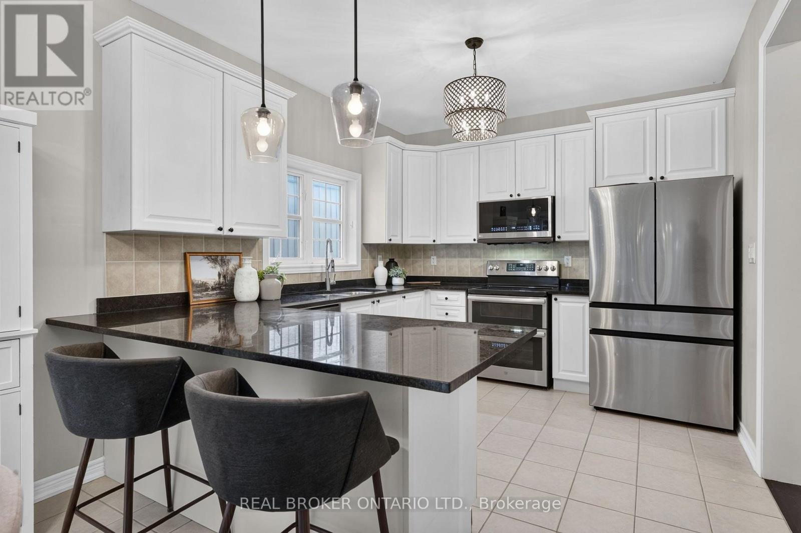 60 Meadowglen Boulevard, Halton Hills, Ontario  L7G 0B7 - Photo 13 - W13694782