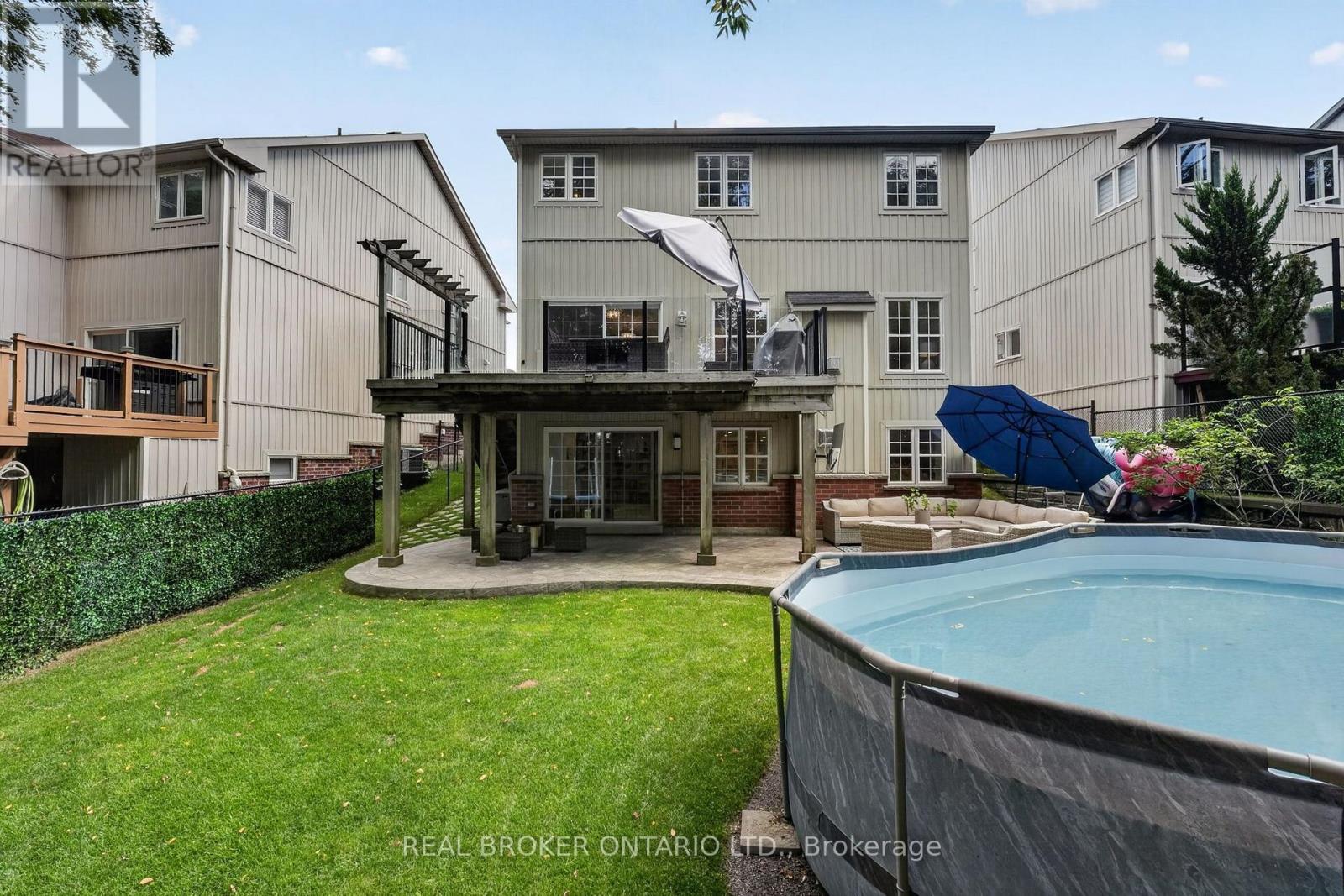 60 Meadowglen Boulevard, Halton Hills, Ontario  L7G 0B7 - Photo 5 - W13694782