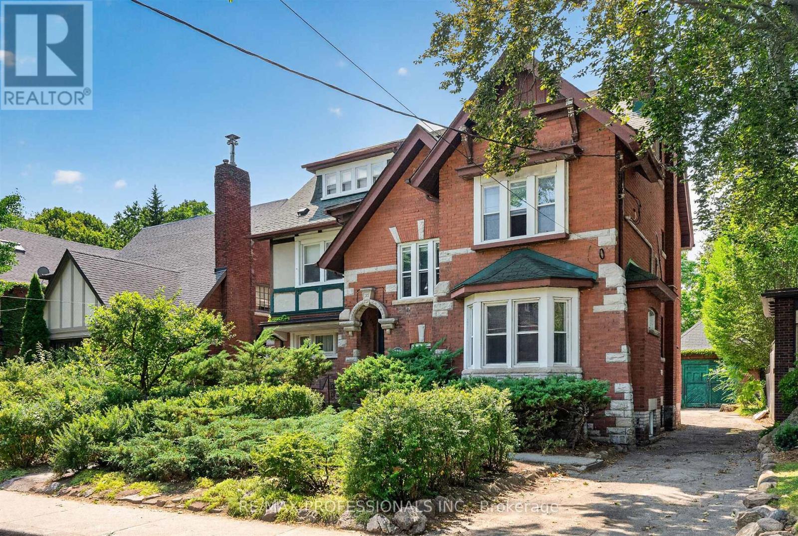 284 Indian Road, Toronto, Ontario  M6R 2X2 - Photo 40 - W13694808