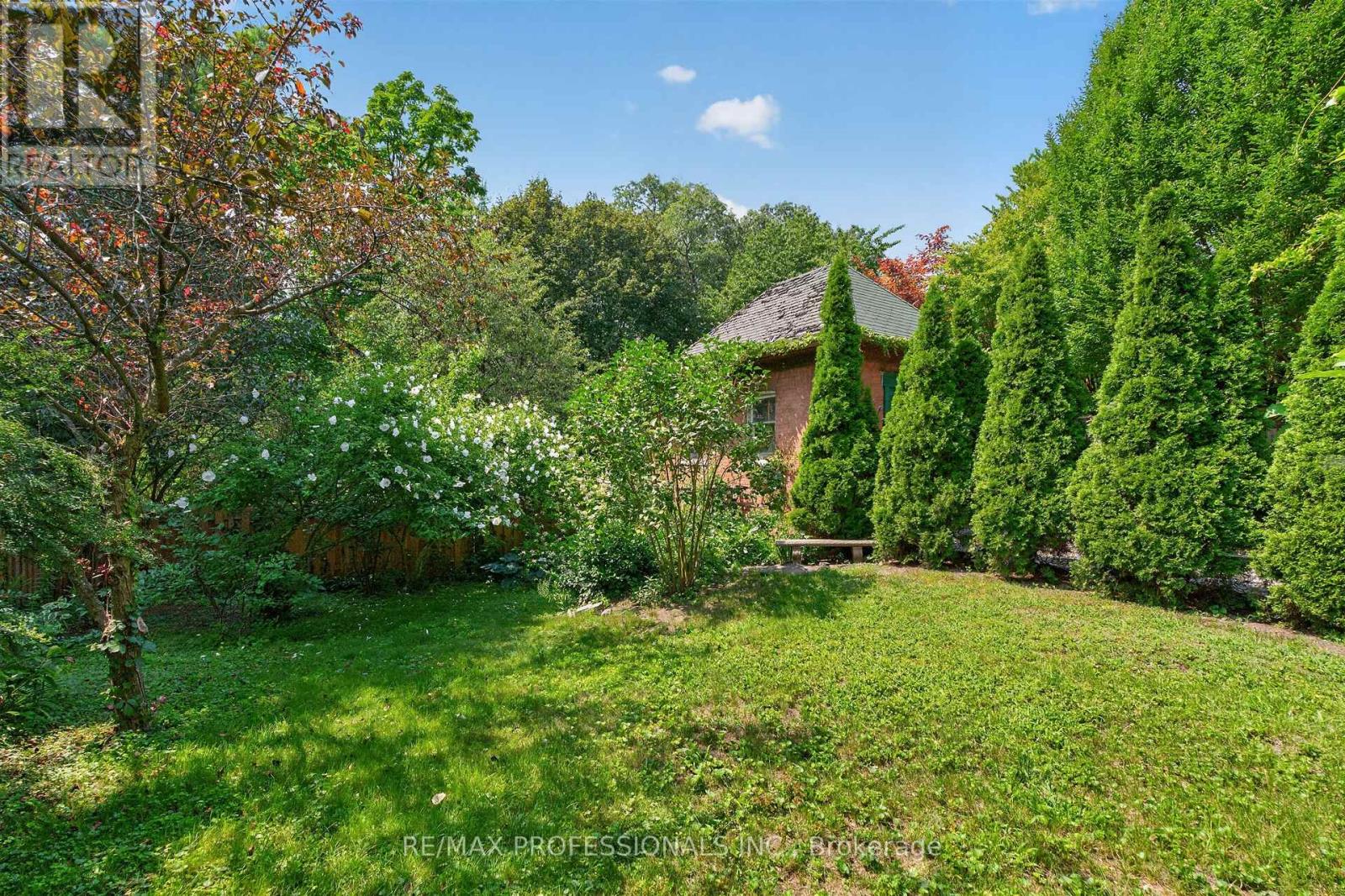 284 Indian Road, Toronto, Ontario  M6R 2X2 - Photo 44 - W13694808