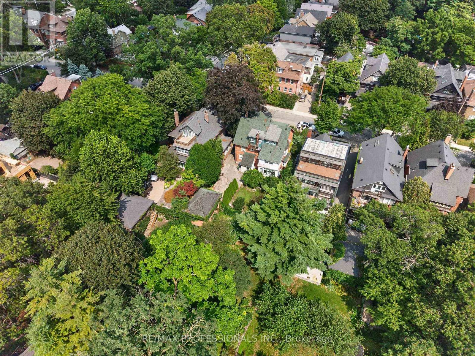 284 Indian Road, Toronto, Ontario  M6R 2X2 - Photo 47 - W13694808