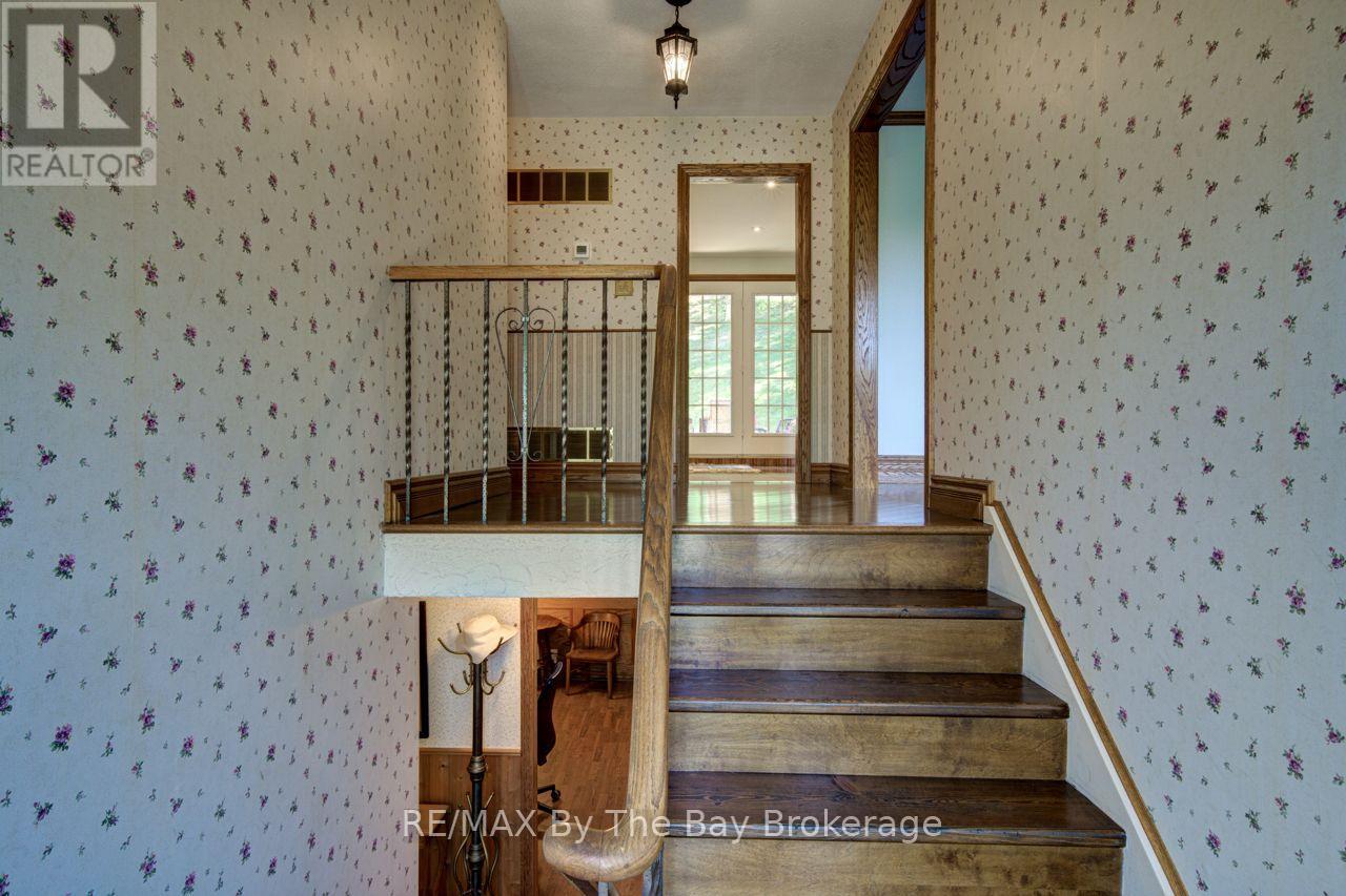 50 Hilltop Court, Caledon (Bolton West), Ontario  L7E 2P8 - Photo 34 - W13694712