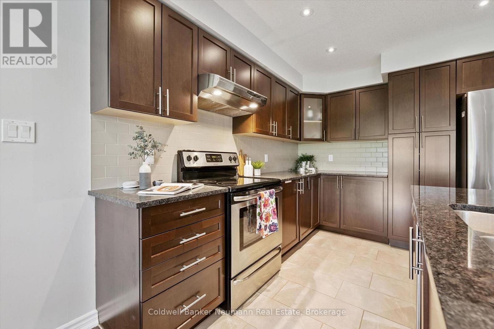 3 - 91 Poppy Drive E, Guelph (Pineridge/westminster Woods), Ontario  N1L 0M6 - Photo 6 - X13694752