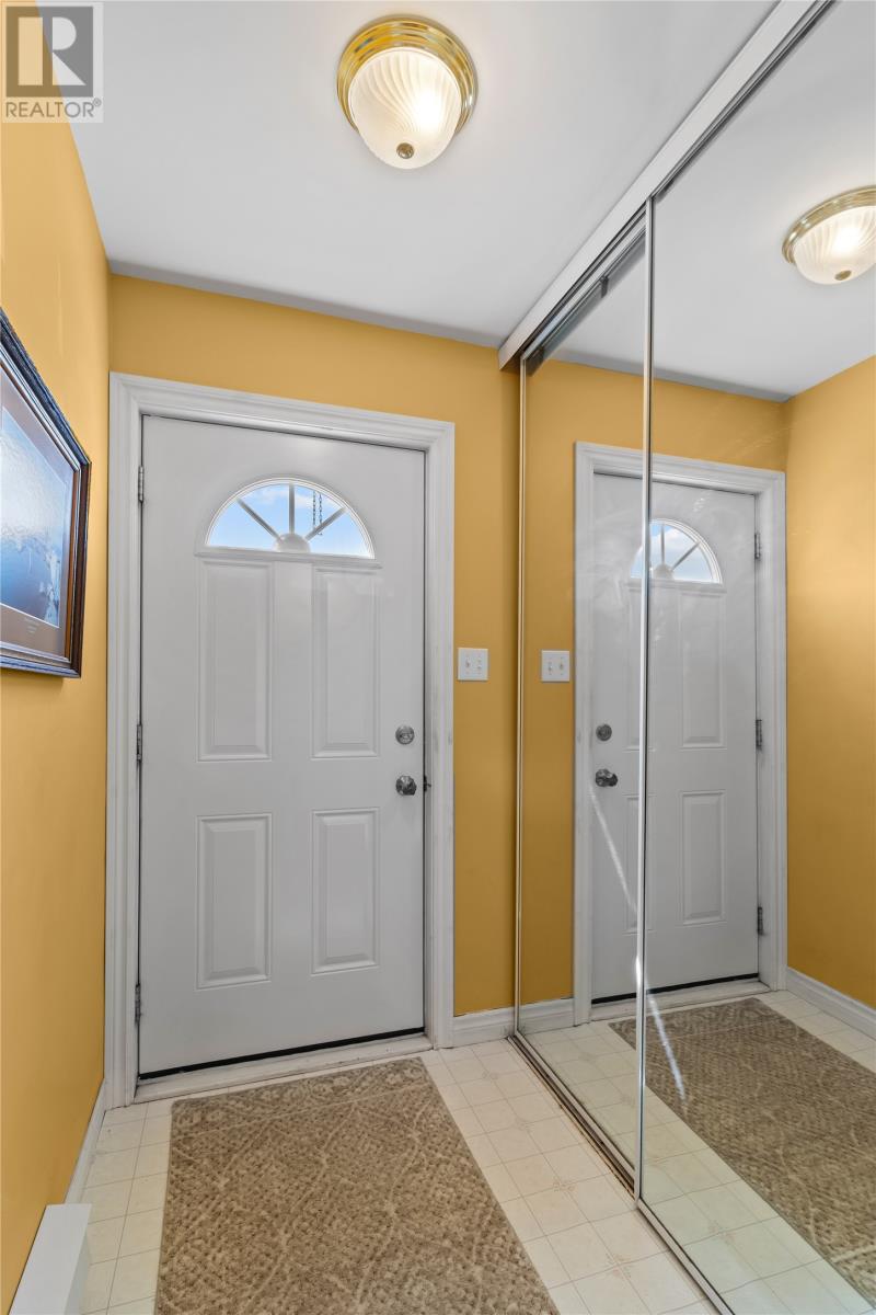 11 Sarasota Court, St. John's — photo 3