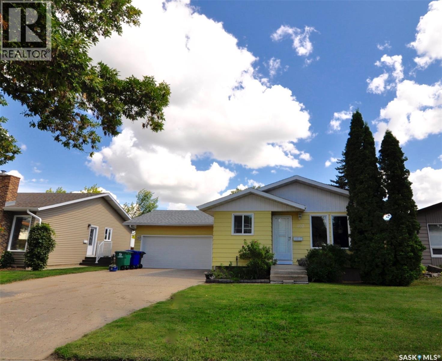 407 Wathaman CRESCENT, Saskatoon, Saskatchewan