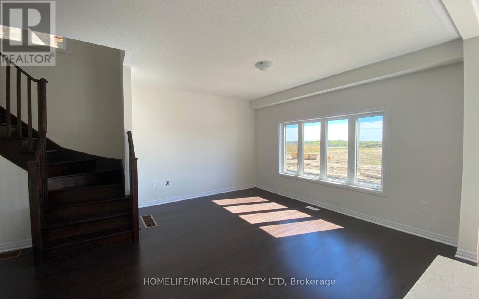 1339 Broderick Street, Innisfil, Ontario L9S 0P5 - Photo 4 - N13672618