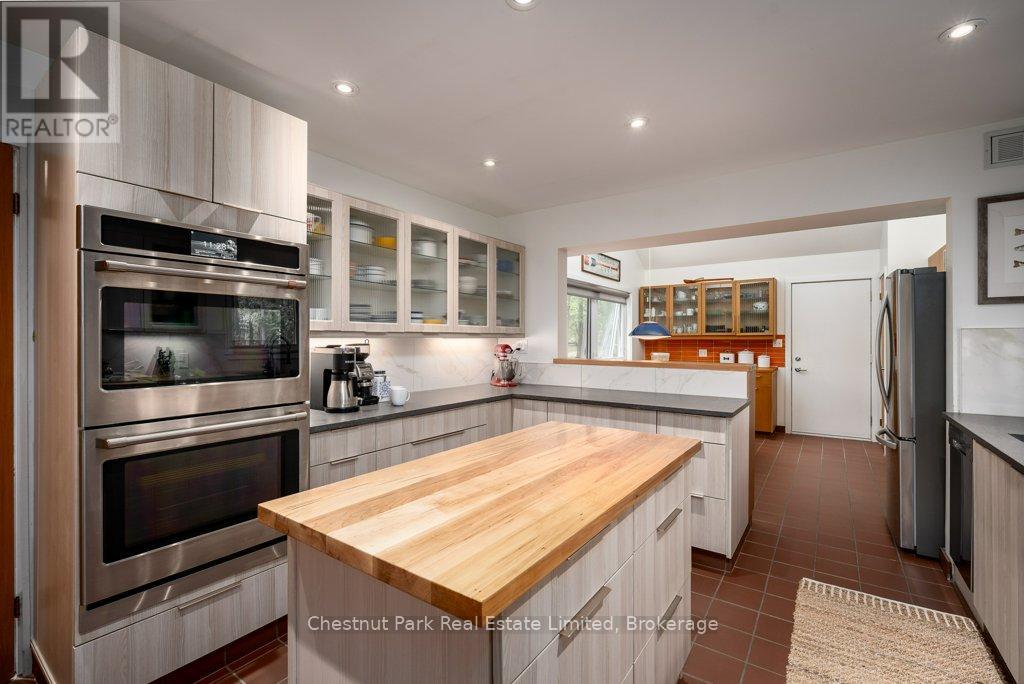 347 Prinyers Cove Crescent, Prince Edward County, Ontario  K0K 2T0 - Photo 14 - X13694804