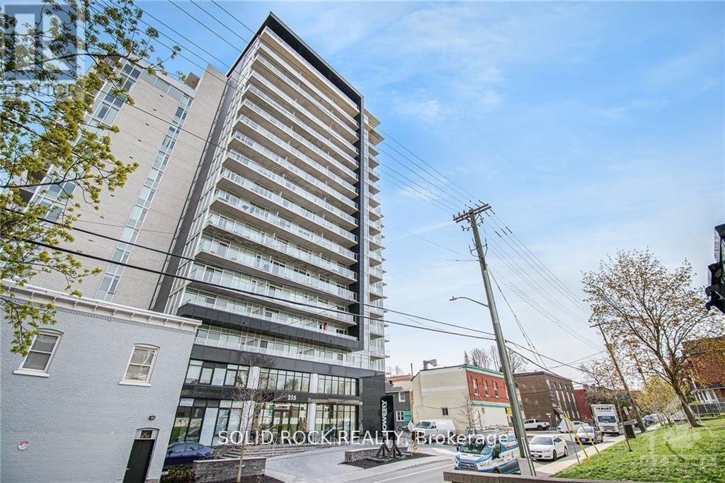 213 - 255 Bay Street, Ottawa, Ontario  K1R 5Z4 - Photo 2 - X13079826
