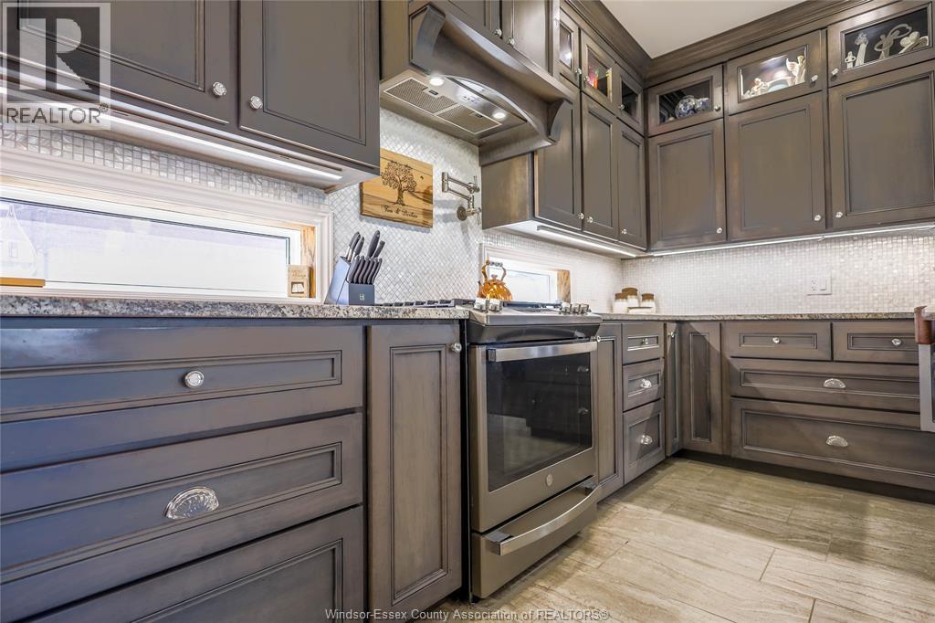 345b Robson Road, Leamington, Ontario  N8H 5G6 - Photo 9 - 26020206
